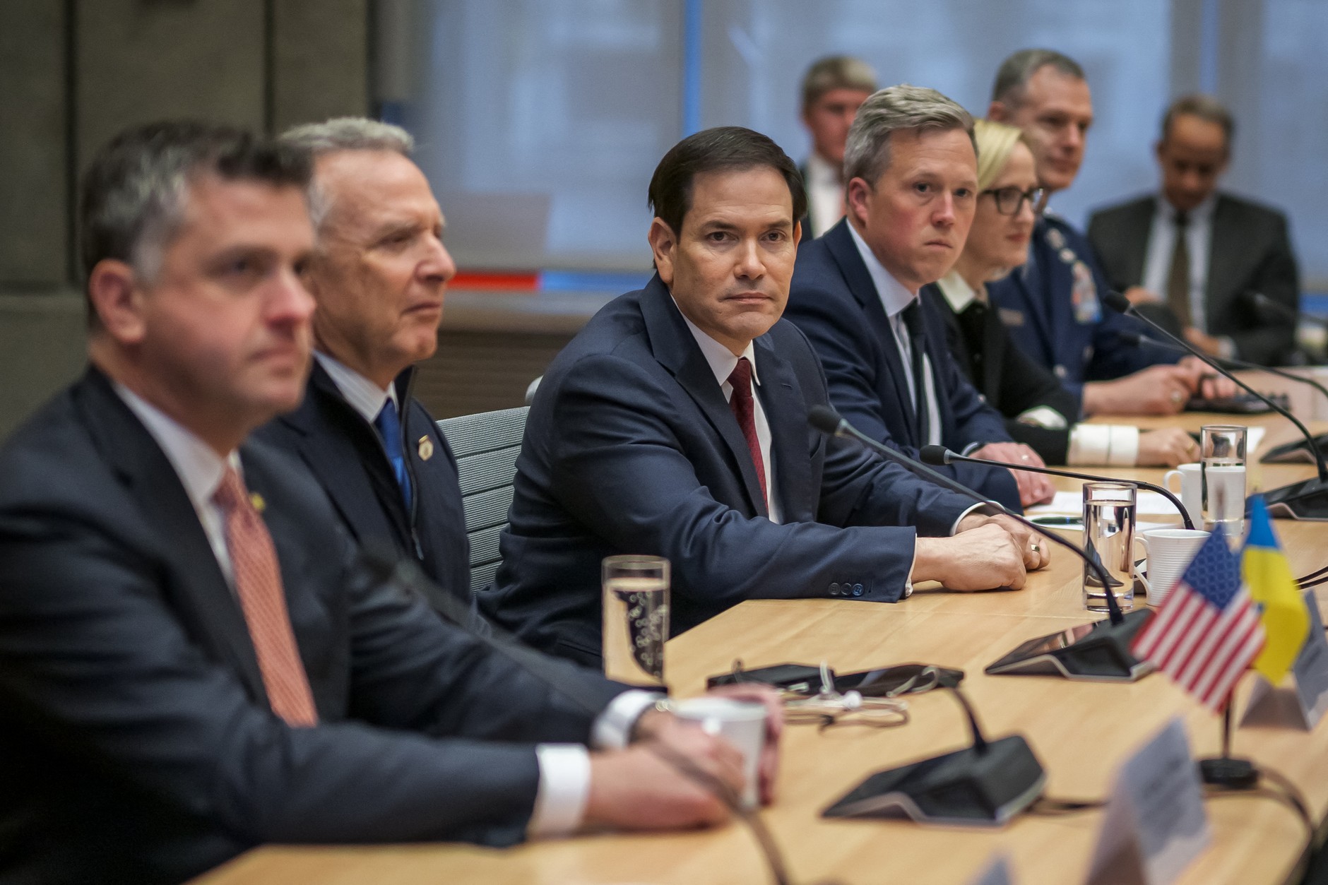 U.S. Secretary of State Marco Rubio (center), next to U.S. Special Envoy Steve Witkoff (second from left) and Secretary of the Army Dan Driscoll (fourth from left), during talks with the Ukrainian delegation on the U.S. plan to end the war in Ukraine in Geneva, November 23, 2025.