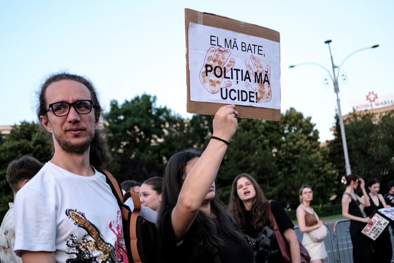Protest in front of the Government on Tuesday, after the murder in Teleorman. 
