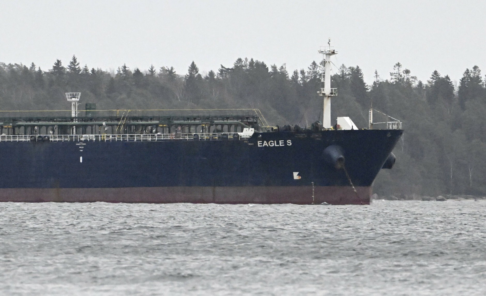 Eagle S tanker of the Russian shadow fleet that could have been used to damage undersea cables in the Baltic Sea in late 2024 (illustrative image)