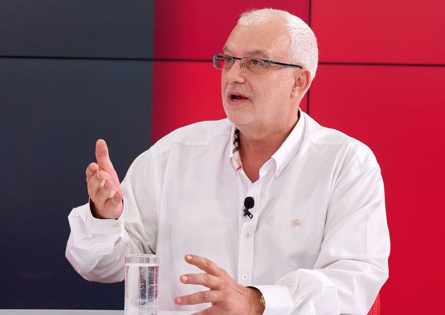 Catalin Crisan How Ovidiu Ioanițoaia left the mask on the singer Cătălin Crișan: