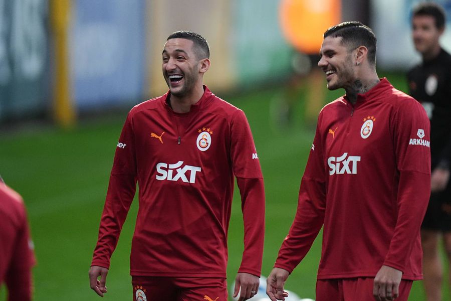 Hakim Ziyech (left). Photo: Imago The superstar wanted by CFR Cluj, received as a hero by his new team