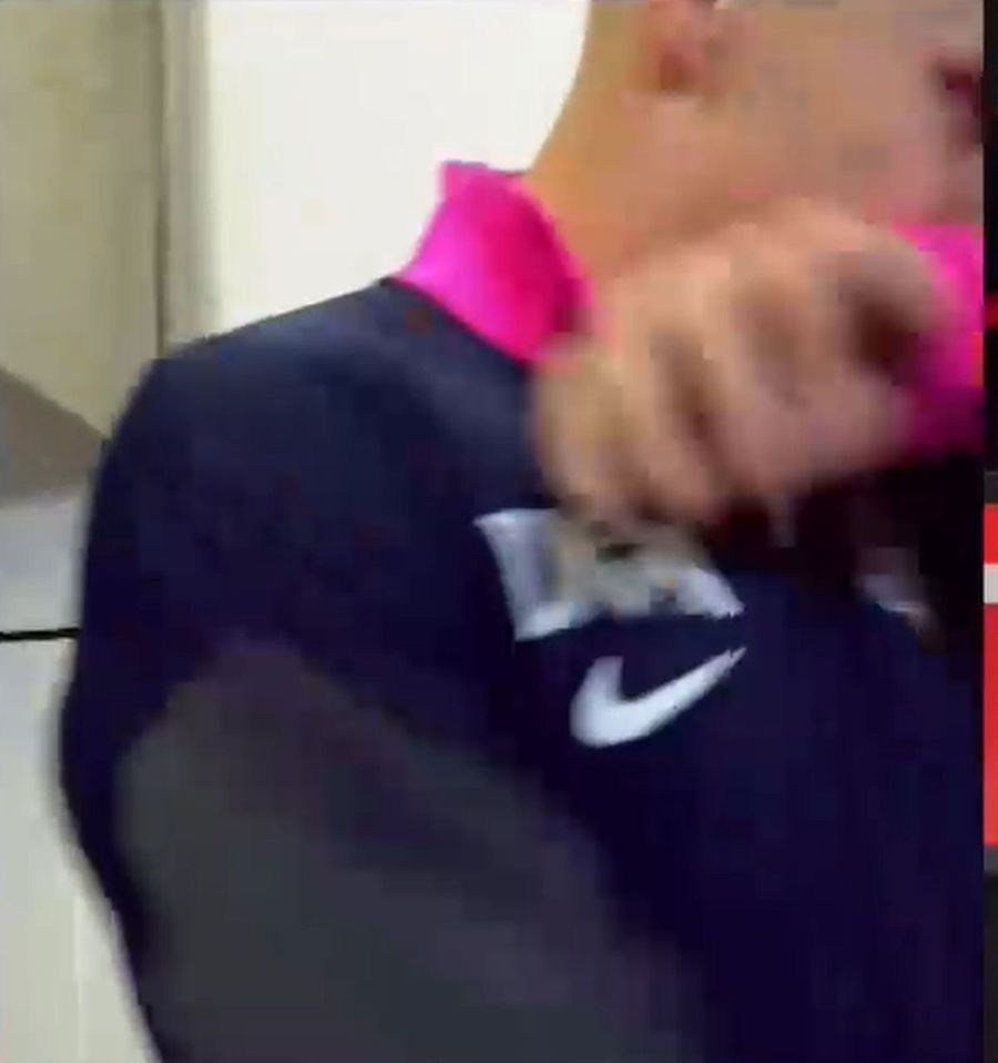 Louis Munteanu, leaving the interview in tears Louis Munteanu left the interview crying » The statement after which he could no longer control his tears