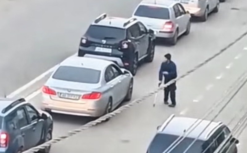 VIDEO Images of a man suddenly