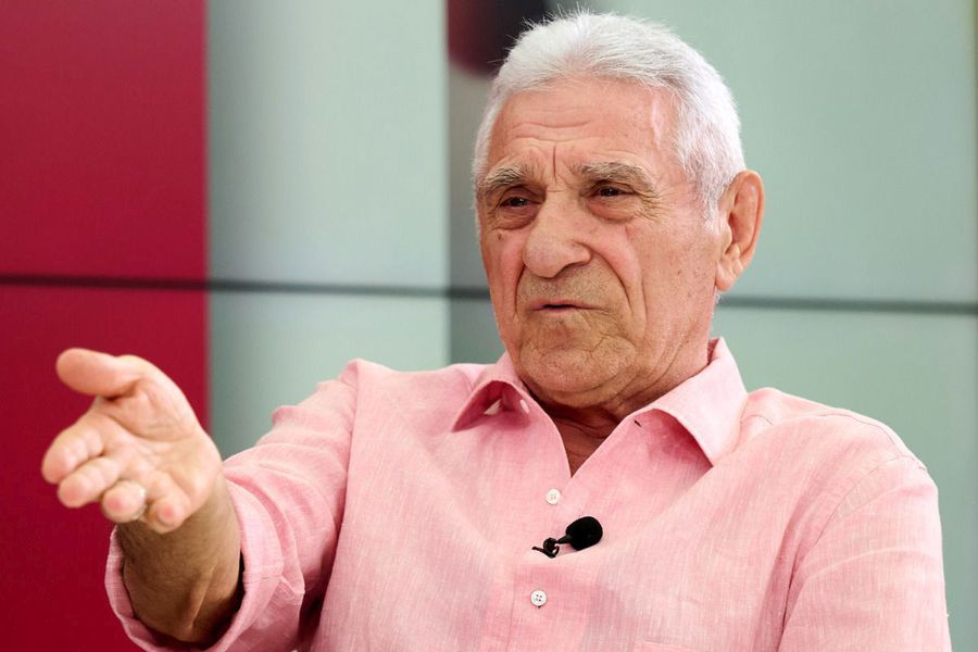 Giovanni Becali Gigi Nețoiu are 500 de vaci Angus, vrea tramvaie suspendate prin București și se compară cu Vladimir Putin: „Hai să vedem ce-a făcut fiecare”