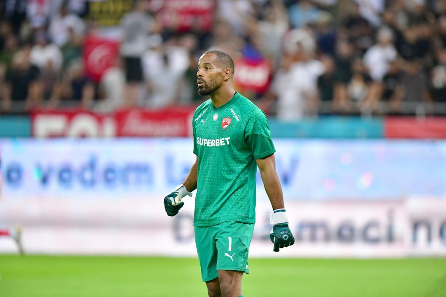 Devis Epassy // PHOTO: GSP.ro Dinamo loses its owner in December » What's the reason?