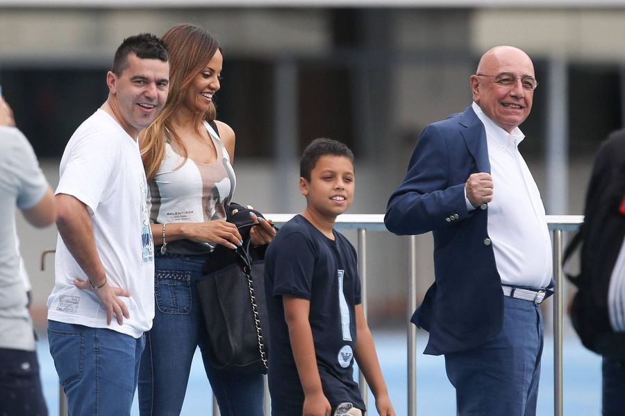 Cosmin Contra, with Adriano Galliani, the former president of AC Milan / Photo: Imago Cosmin Contra, verdict in the possible duel with Italy for World Cup qualification » Prediction for Inter - Milan: