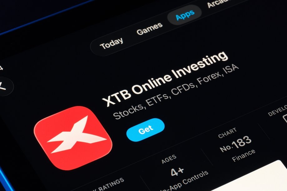 XTB investment application