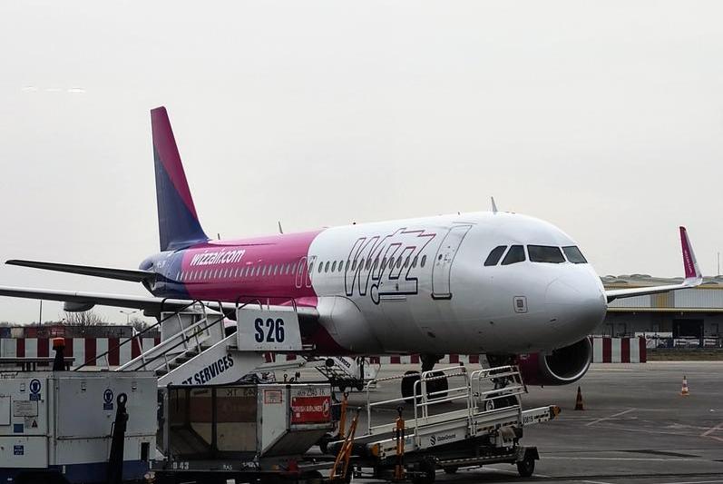 Wizz Air plane, Photo: HotNews.ro / Victor Cozmei