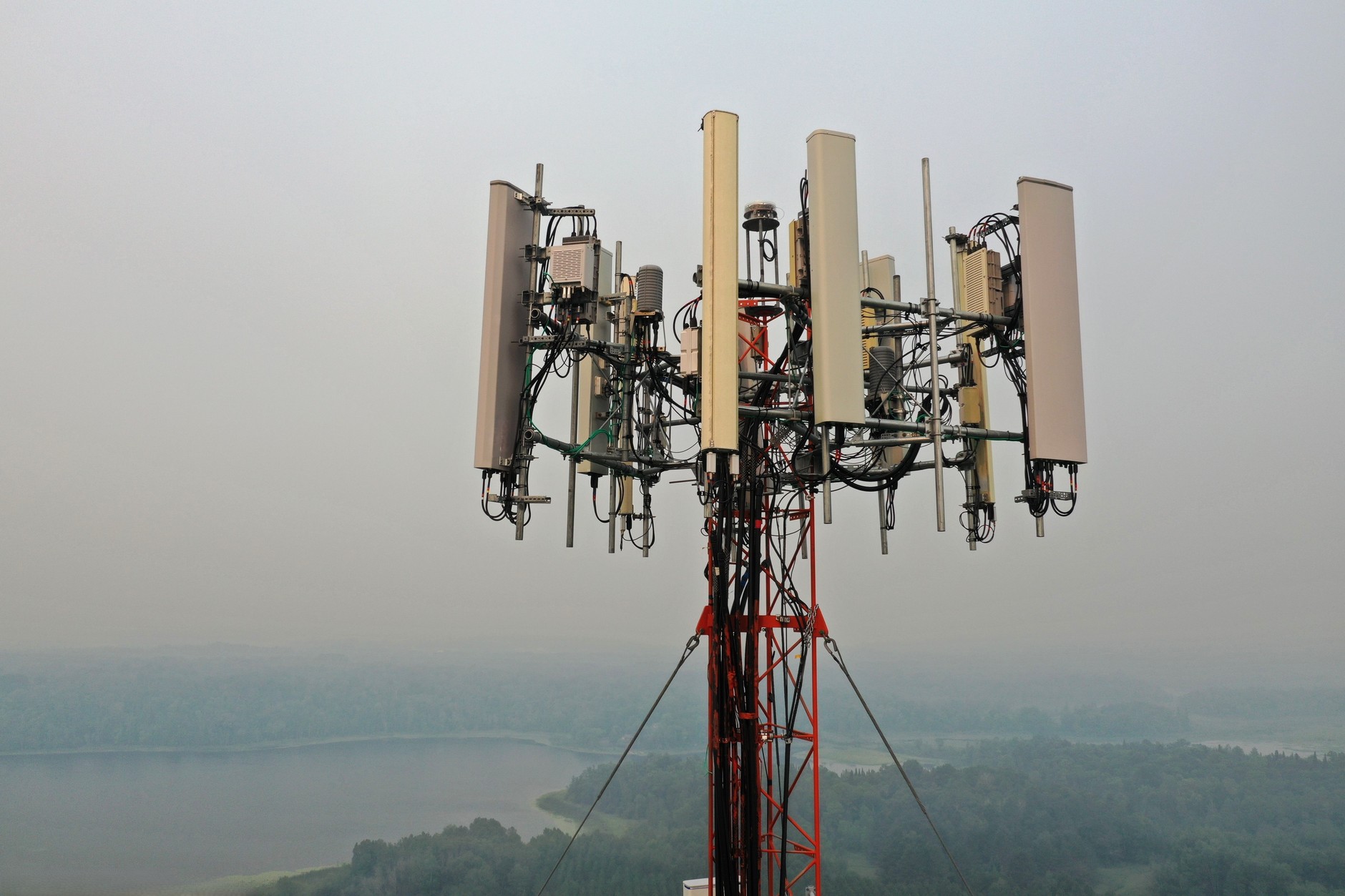 5G antenna. Illustrative photo