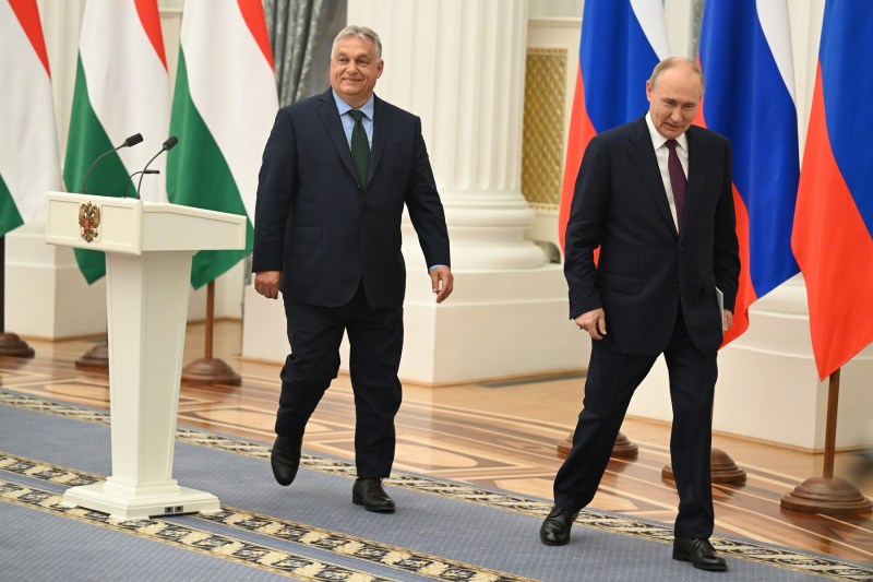 Viktor Orban-Vladimir Putin surprise meeting in Moscow, at a critical moment in the peace negotiations in Ukraine / Orban announces what he will discuss with Putin