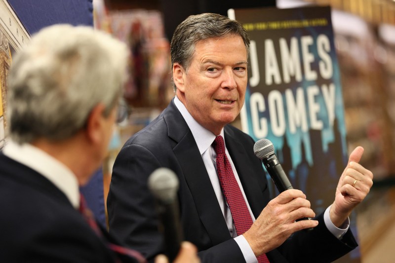 'Serious investigative errors' found in ex-FBI chief's case file. US judge orders 'extraordinary measure in unique circumstances'