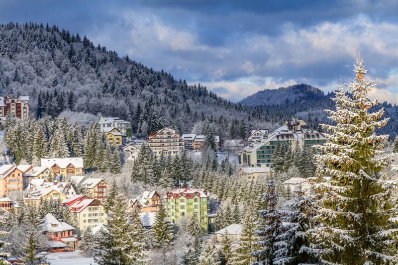Winter landscape in Predeal. Sogodel Vlad / Shutterstock.com