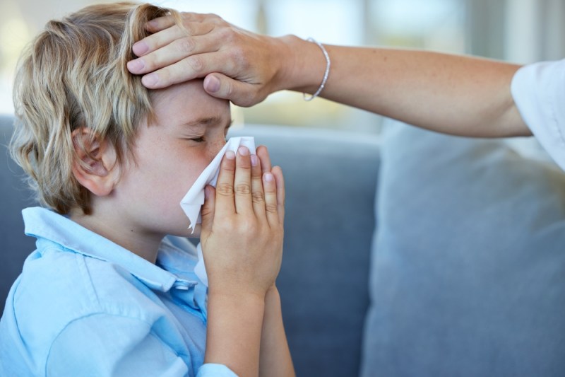 Influenza vaccination reduces the risk of hospitalization in children by 70% and immunization can also be done without a needle. What types of vaccines are there for children? 