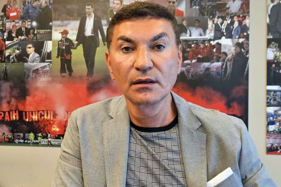 Cristi Borcea was manager of Dinamo between 1995 and 2012 Cristi Borcea is brutal with the