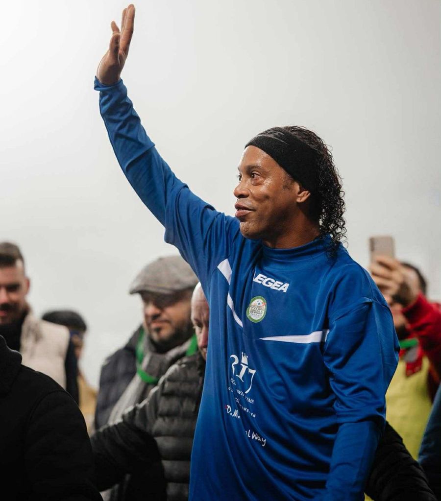 Romanian photographer, left speechless by Ronaldinho's people » The gesture that caused his anger: 