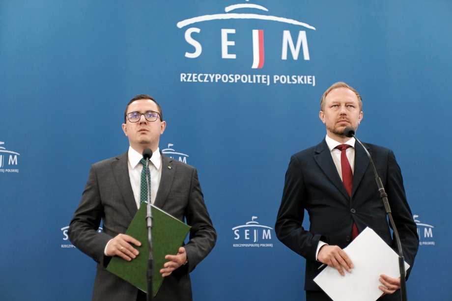 Minister of Energy Miłosz Motyka and government plenipotentiary for strategic energy infrastructure Wojciech Wrochna, who was responsible for negotiations with the European Commission regarding state aid for the Polish nuclear power plant