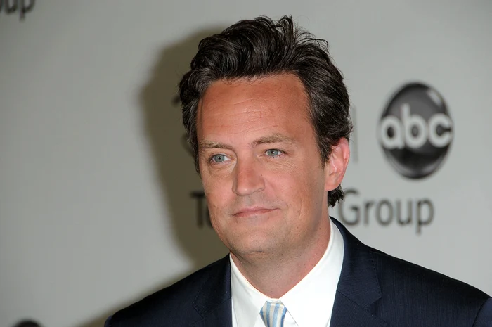 Matthew Perry was found unconscious in the jacuzzi PHOTO: Shutterstock