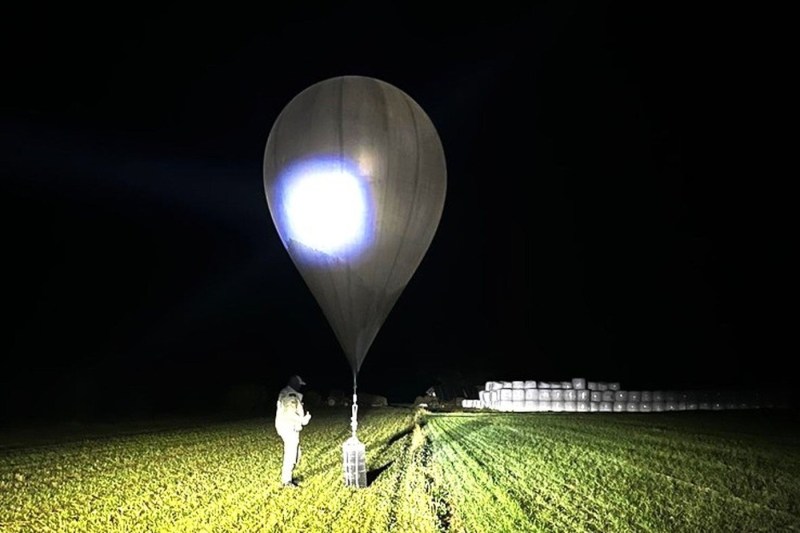Lithuania declares state of emergency due to balloons coming from Belarus. Increased powers for the military