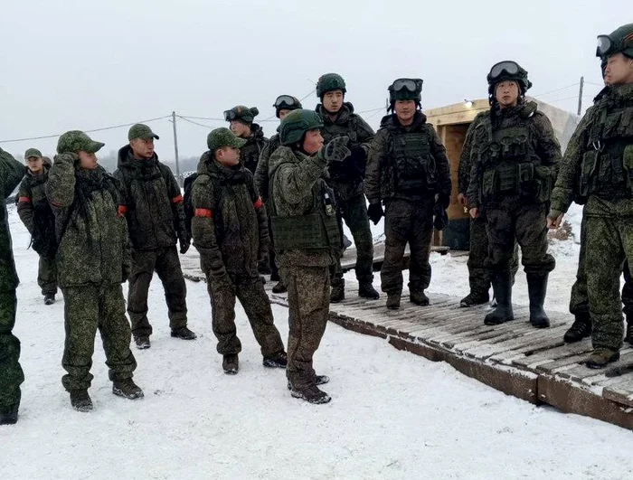 North Korean soldiers/PHOTO: X