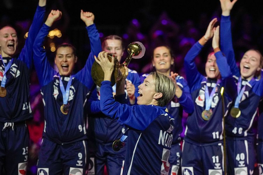 Two Romanians are in the top, after the Women's Handball World Championship