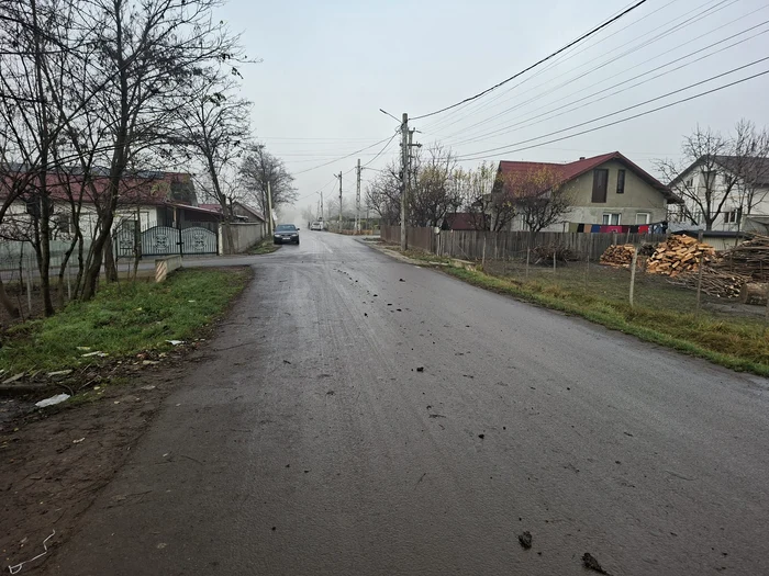 Roads from Săveni PHOTO Cosmin Zamfirache