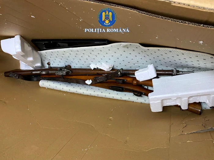 The sender of the weapons was detained. PHOTO Romanian Police