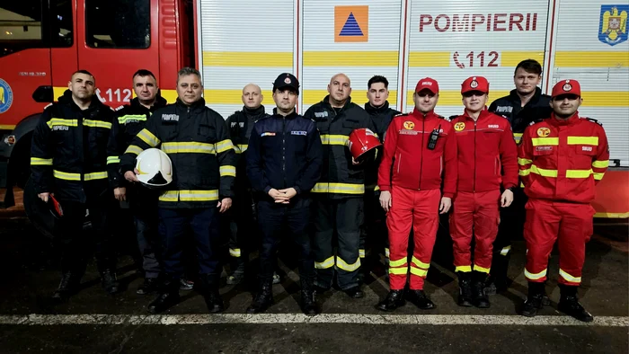 The rescuers who acted in the mission from Strejești PHOTO: ISU Olt