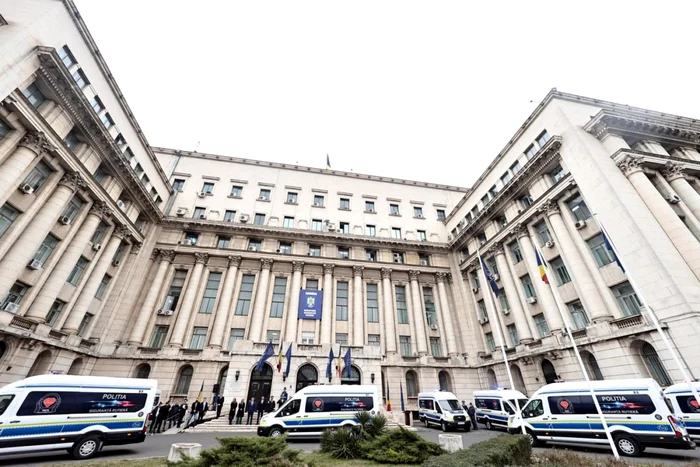 The defrauded persons were hoping for a position in some units subordinated to the MAI: PHOTO MAI