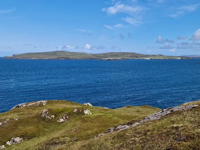 The last human inhabitants of the island left it in the 19th century. PHOTO X/@GlennHutton6