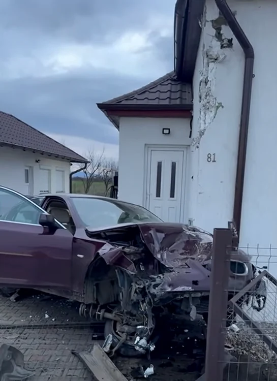 A drunk driver drove into a house. PHOTO: Facebook/Attila Bertici