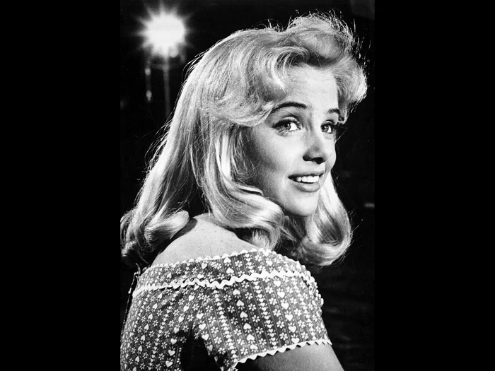 Sue Lyon/PHOTO: Wikipedia