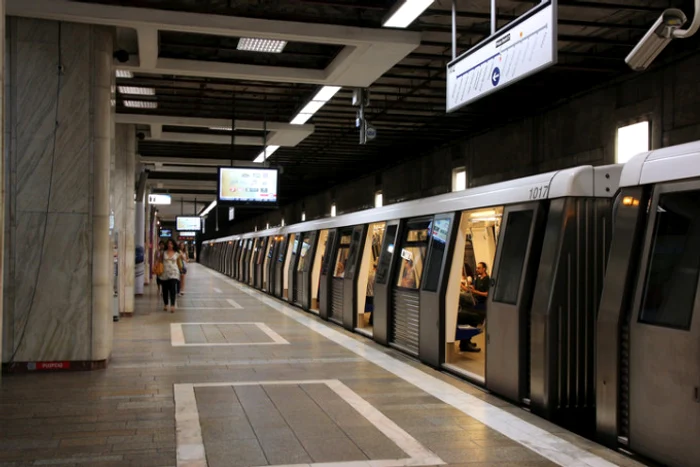 Three women were attacked with a knife in the Paris subway PHOTO: Archive