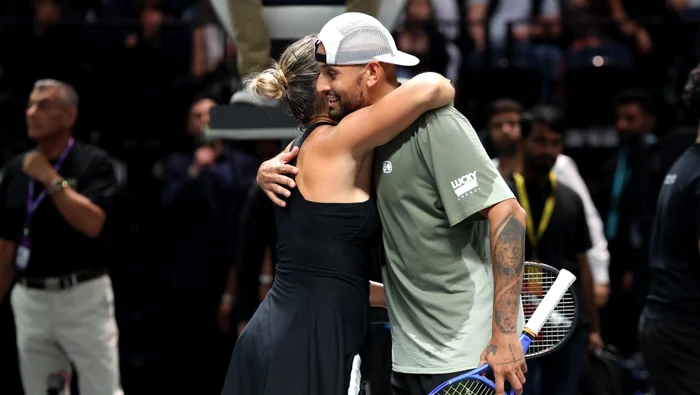 Aryna and Nick hugged at the end PHOTO gazzetta.it