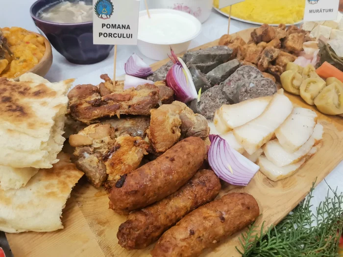 The pieces on the festive table must be eaten in moderation PHOTO: A. Mitran