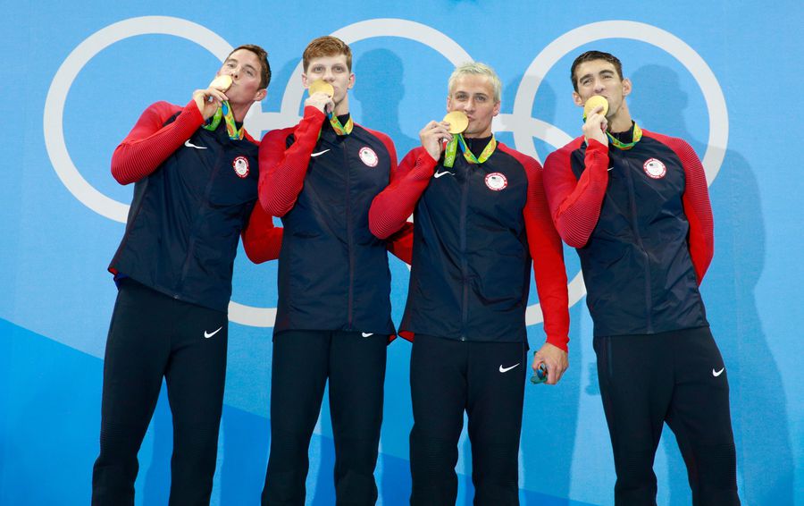 Trouble for a great swimming champion » Auctioned off three Olympic medals