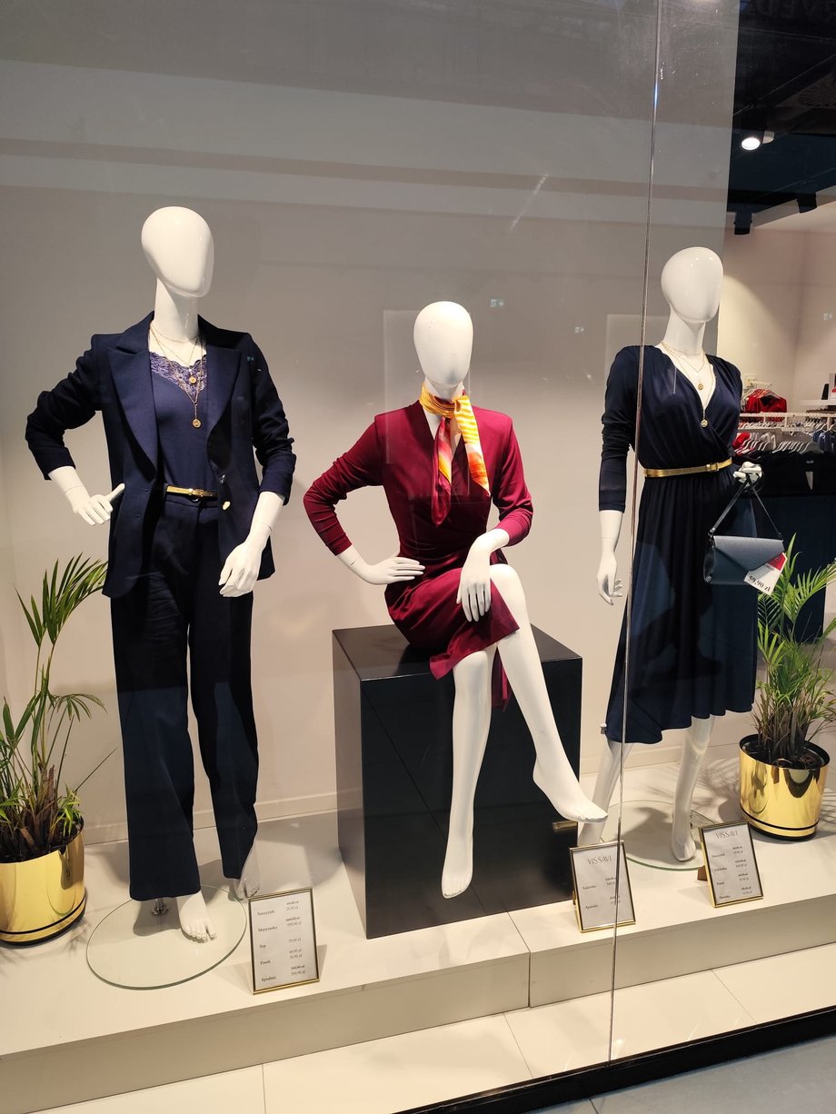 There are still five brand stores on the market, but unfortunately they too will disappear in the coming months