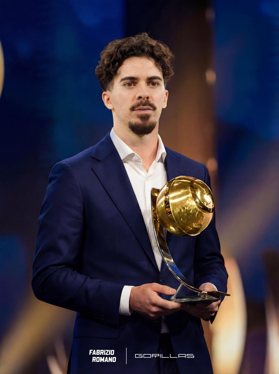 All awards from the Globe Soccer Awards » Who was named Footballer of the Year + Ronaldo's promise:
