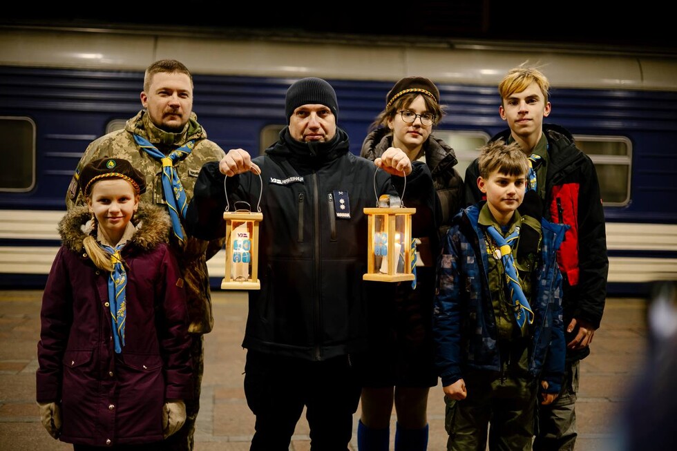 The Bethlehem fire of peace is already in Ukraine. Photo 5