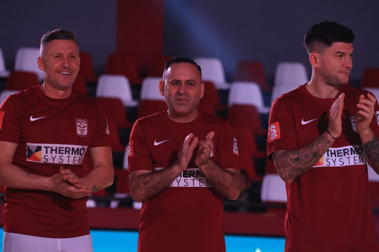 Images from the Rapid old boys match - All Stars, Cristian Săpunaru, Daniel Chiriţă and Viorel Ion PHOTO: Ionuţ Iordache (GSP)