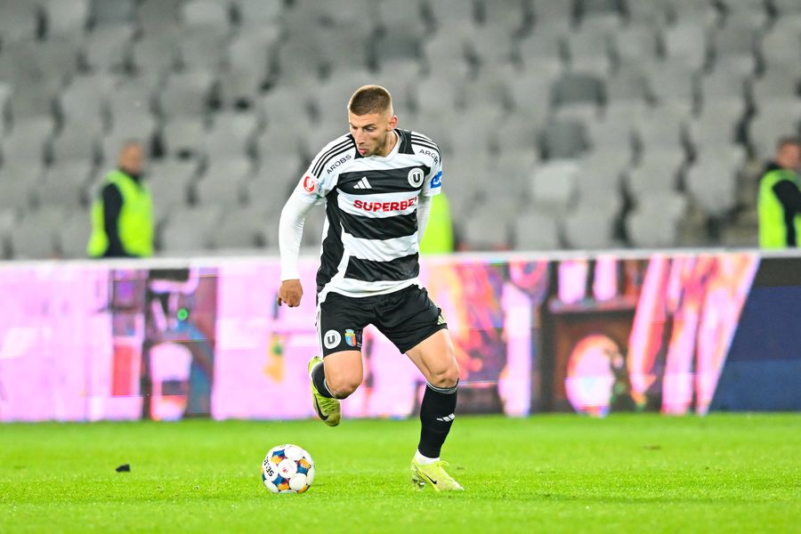 Jovo Lukic, in action for U Cluj/ photo Imago Images The 3 revelation players from this Superliga season » Two were relegated in the summer, another was kicked out by the former team