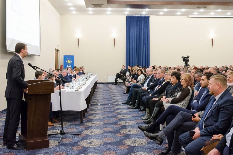 Who is the only Romanian politician on Politico's list of 