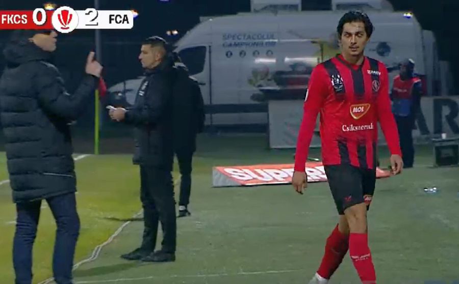 Balint Szabo argued with Ilyes after being substituted in the match with FC Argeș/ Digi Sport capture The first departure of the winter at the Superliga club: