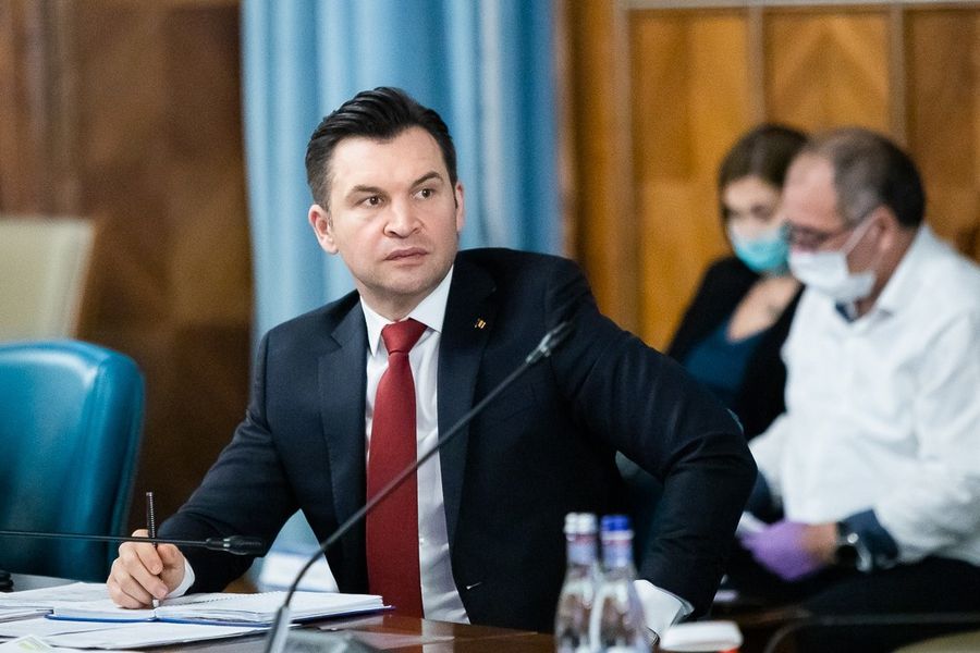Dan Șucu, Mihai Rotaru, Mihai Stoica and Iuliu Mureșan signed a petition and sent it to Nicușor Dan: 