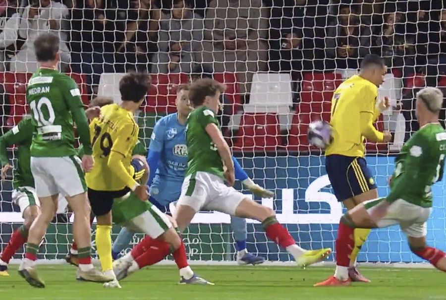 Cristiano Ronaldo scored a bizarre goal, but Wijnaldum spoiled his evening