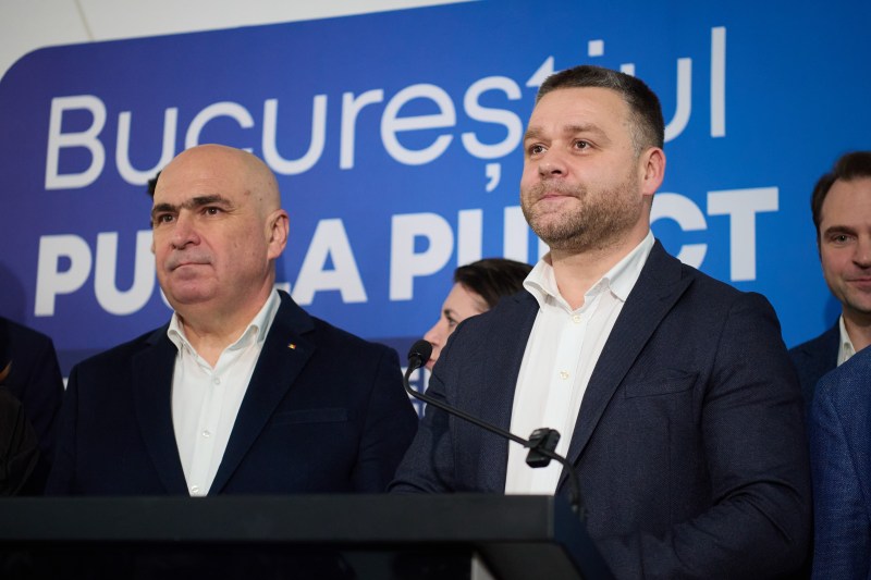Ilie Bolojan and Ciprian Ciucu, at the announcement of the exit poll results, at the headquarters of the PNL party in Bucharest, December 7, 2025 | Photo: Inquam Photos / Codrin Unici