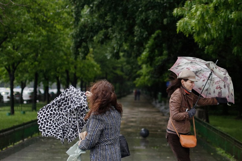 The bad weather is spreading in Bucharest. Weather warning for the Capital