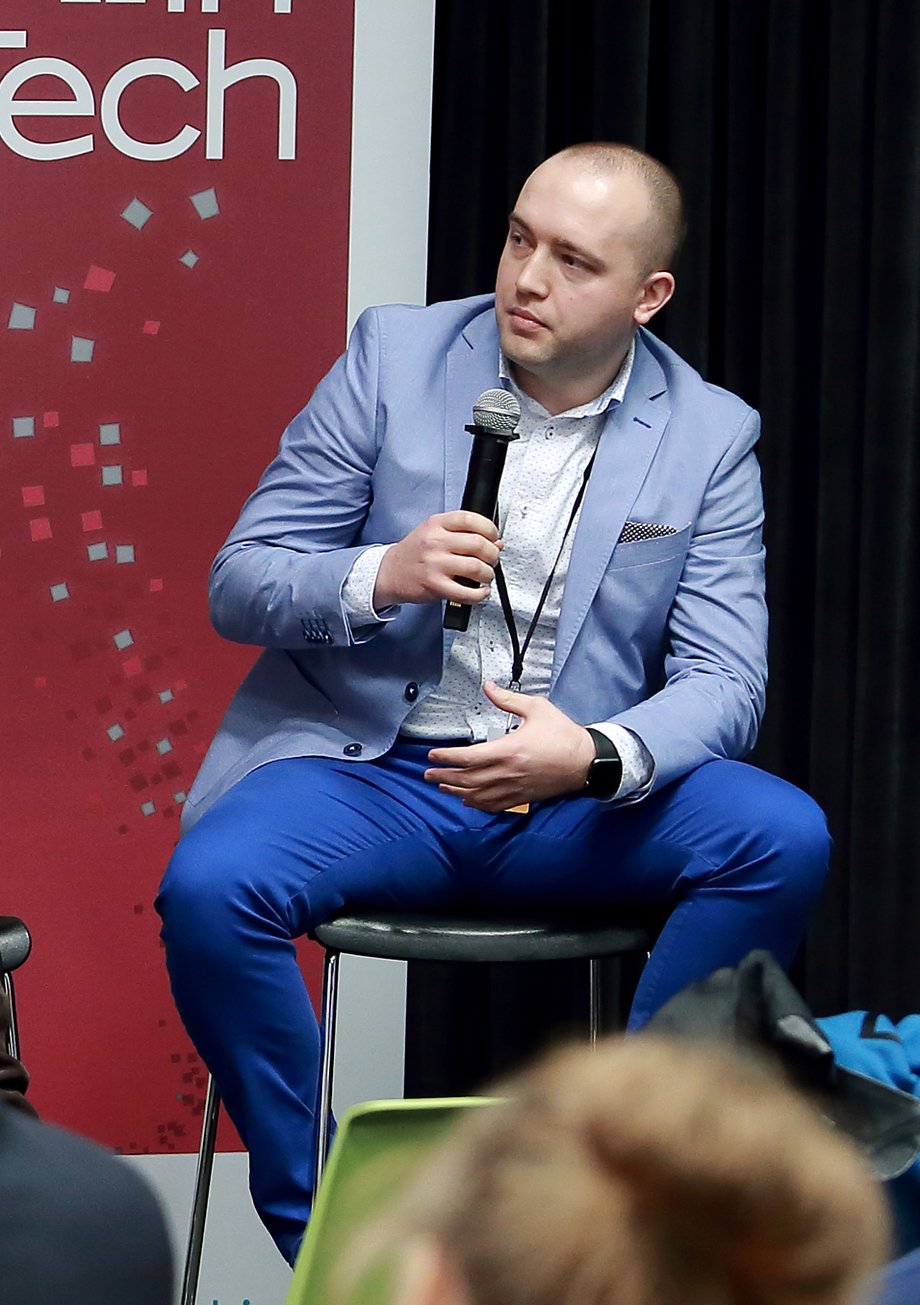 Bartek Pucek, founder of Forward Operators AI Lab