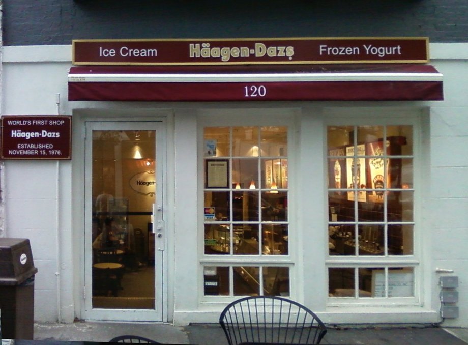 In 1976, Reuben Mattus' daughter opened the first company store in Brooklyn