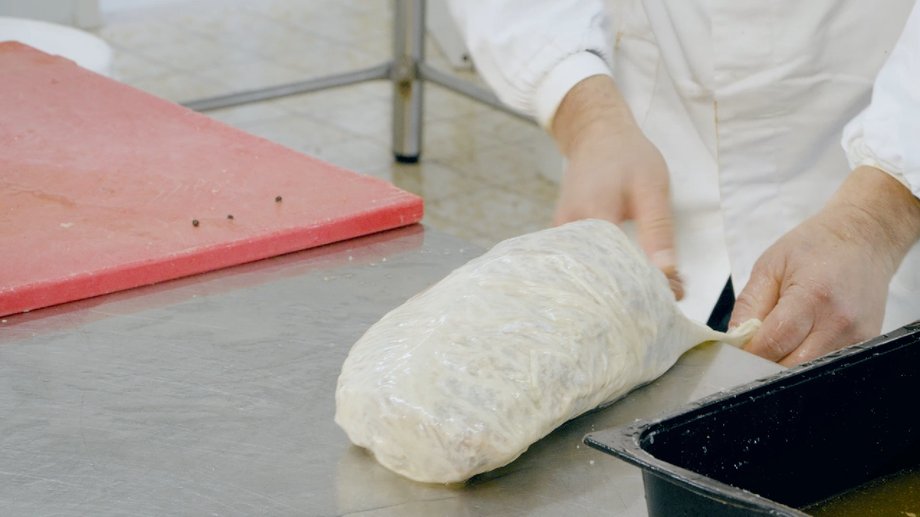 The most unusual pork neck in the world? Italians claim that this is their culinary gold