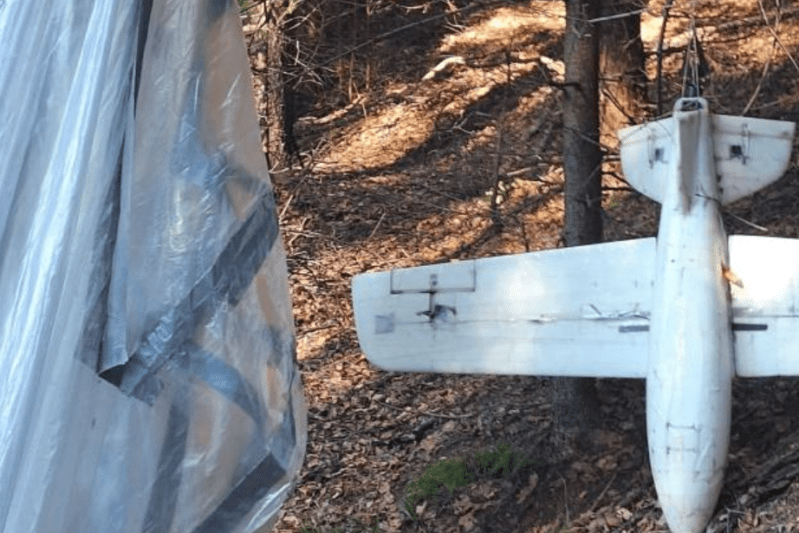 Drone with a parachute attached to it, found crashed in a forest in Argeş County. The authorities are on alert
